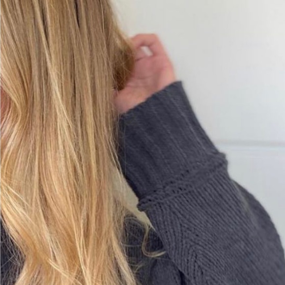 Beautiful wefts hair extensions. Long straight blonde Remy Human Hair.